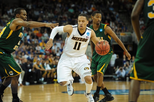 Michael Dixon Has Not Committed to Memphis