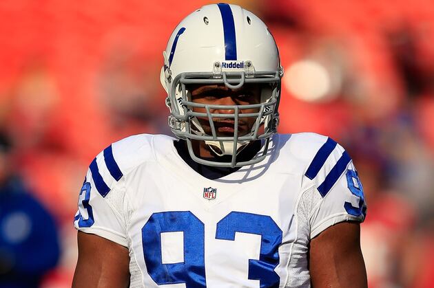 Dwight Freeney Reports to Chargers OTAs
