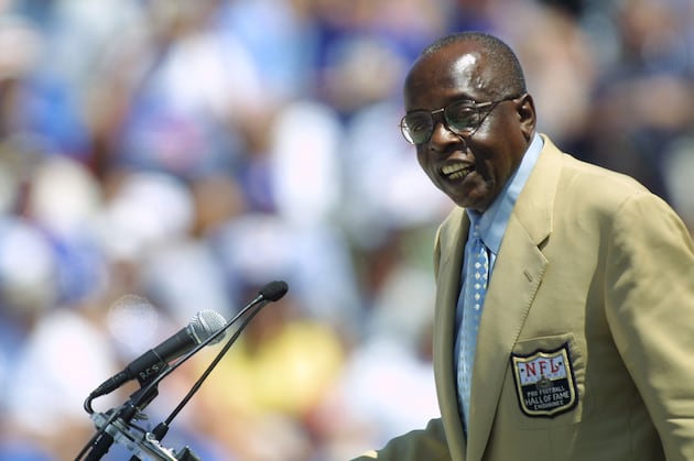 Buccaneers Players Pay Tribute to Deacon Jones