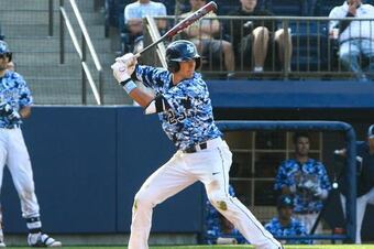 San-diego-kris-bryant-051013_crop_north