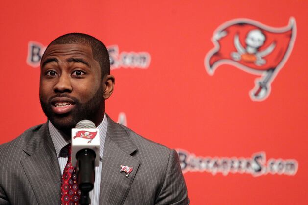 Darrelle Revis in Company of Greats, Greg Schiano Says