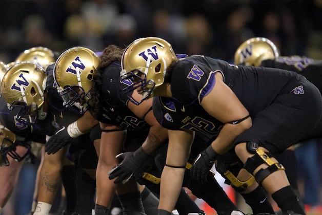 Huskies Fare Well in Offensive Line Returning Starts