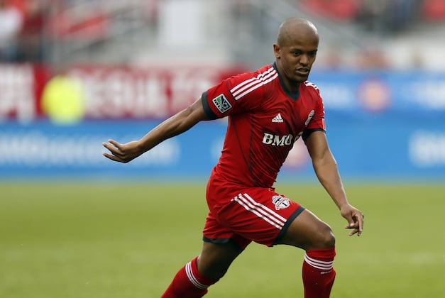 Toronto Decision Looming on Welsh Striker Earnshaw