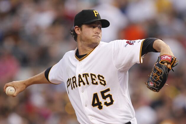 Cole Makes Debut for Pirates in 8-2 Win over Giants