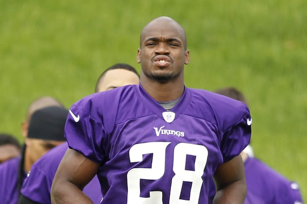 Report: Adrian Peterson's Brother Investigated for Drug Dealing