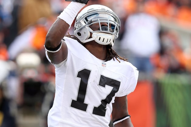 Raiders Seek Better Production from Denarius Moore