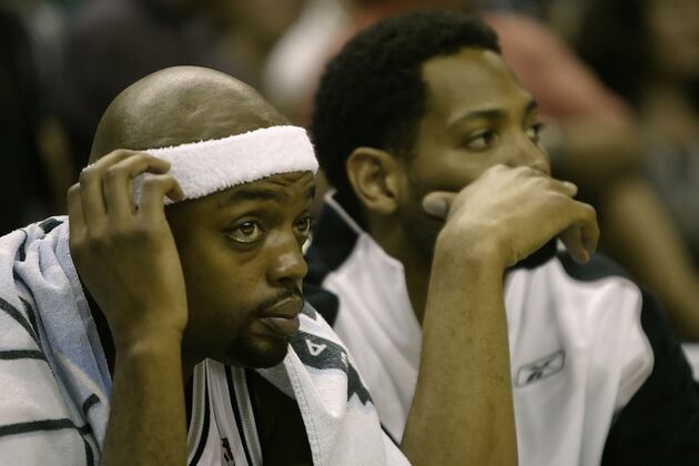 Nick Van Exel, Bob Bender Likely to Be Added to Bucks Coaching Staff