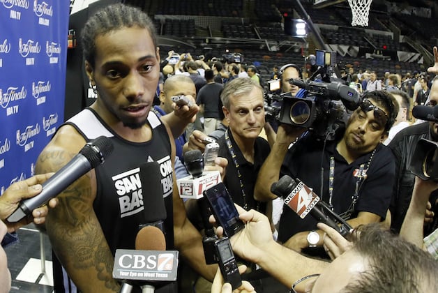 Kawhi Leonard Makes No Noise Silencing LeBron James
