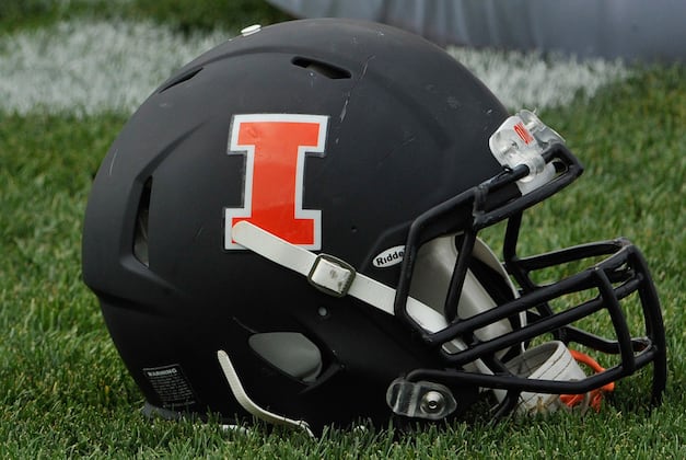 Deion Hallmon Receives Offer from Fighting Illini