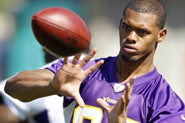 Leslie Frazier Hopeful That Greg Childs Can Return at Camp