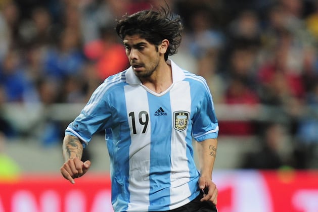 Southampton Place Banega Bid and Eye Move for Celtic Frontman Hooper