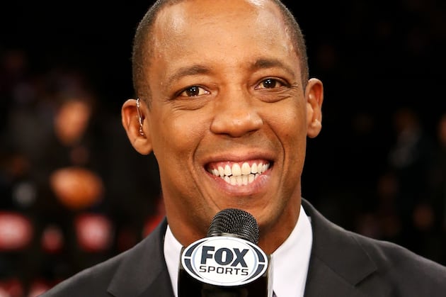 Spurs TV Announcer Sean Elliott Probably Isn't Too Popular