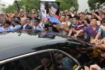 Beckham Mania Causes Stampede in Shanghai