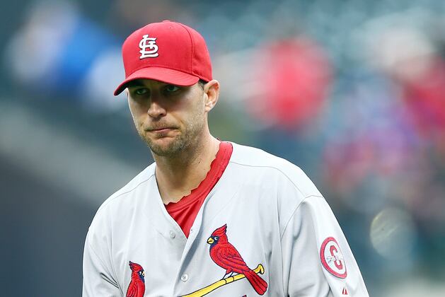 Cards' Top Pick Signs, Draws a Crowd in Bullpen