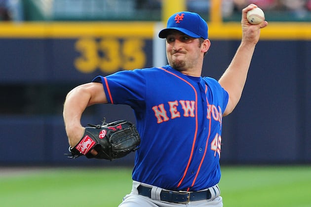 Niese Leaves Game with Apparent Shoulder Injury