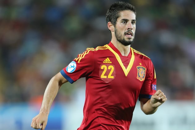 Madrid, Malaga Resume Isco Talks