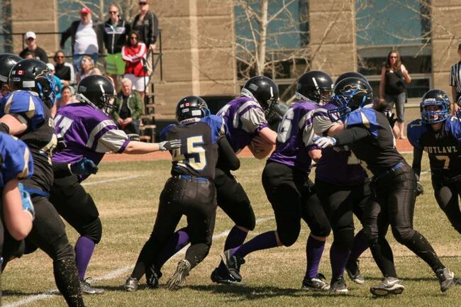 931205_10151373562767190_1113791211_n_crop_north