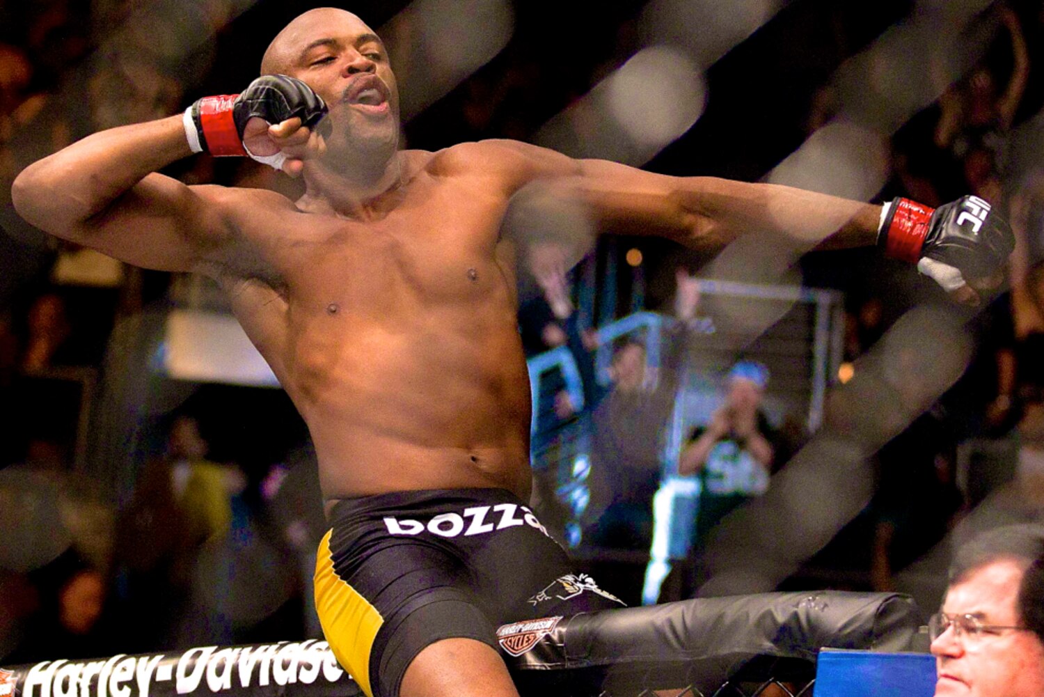 6 UFC Moments That Cement Anderson Silva as the Best Fighter Ever