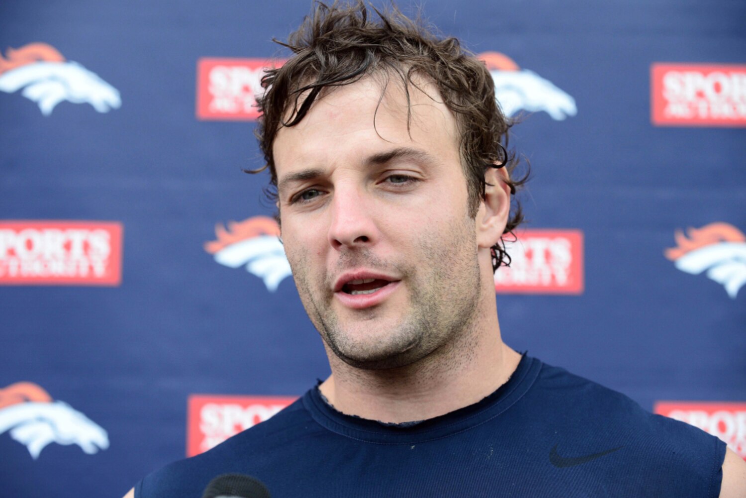 Denver Broncos’ Wes Welker Proudly Proclaims Hair Transplant Success