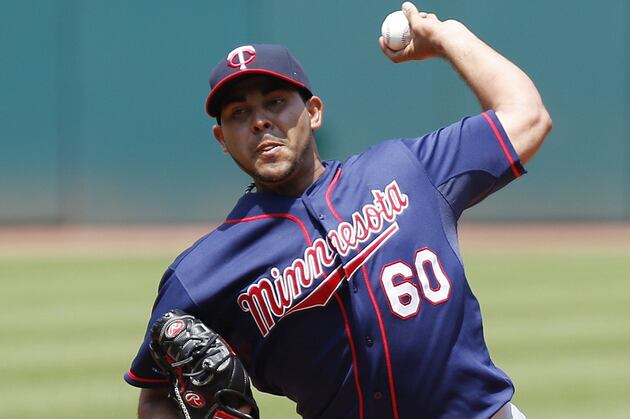Twins Option Hernandez; Recall Gibson