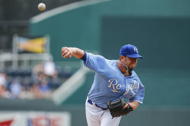 Royals Rally Past White Sox to Avoid Sweep
