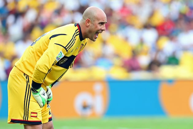 Reina Welcomes Mignolet Signing