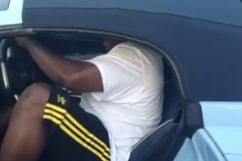 Vine: Watch Branden Albert Try to Fit in Jamaal Charles' Lamborghini