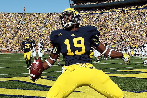 Ranking College Football's Top 25 Uniforms in 2013