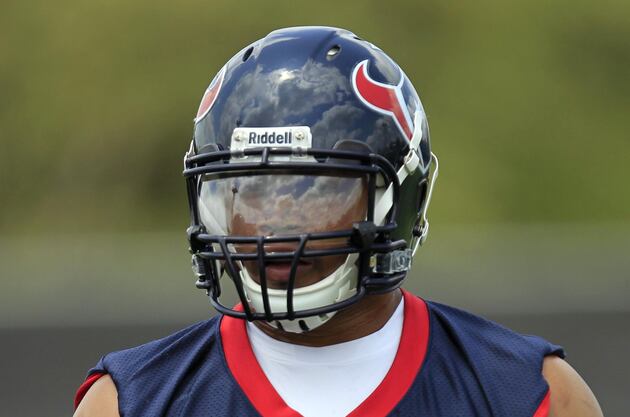 Two Rookie LBs Not at Same Spot for Texans