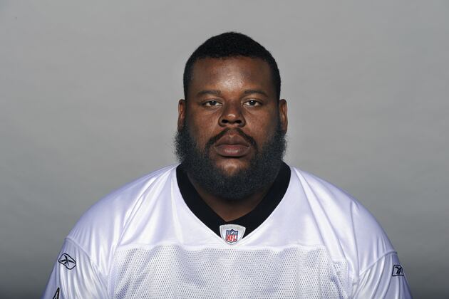 Cops: Woman Arrested in Thefts, NY Giant a Victim