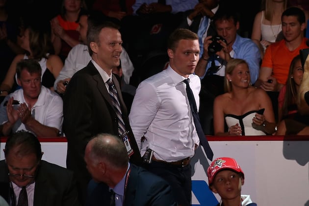 Coyotes Trade Up to Pick Dauphin