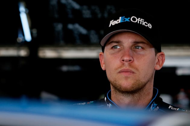 Hamlin Passes Concussion Tests, Back in Car