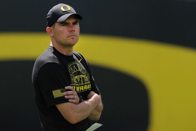 Phil Steele Picks Oregon, USC in Pac-12
