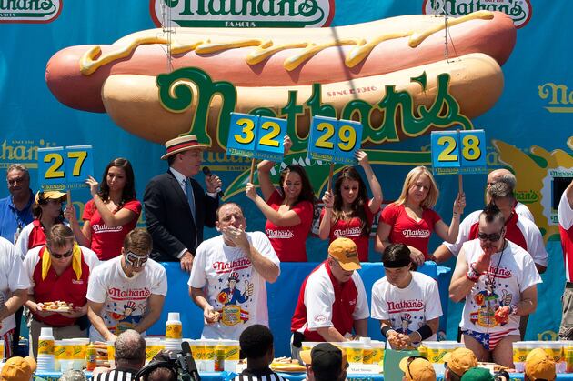 Nathan's Hot Dog Eating Contest 2013: Start Time, Prize Money and Contestants