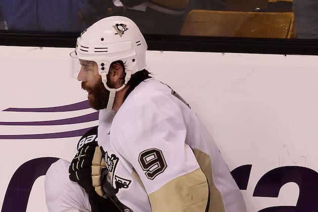 Penguins Re-Sign Pascal Dupuis