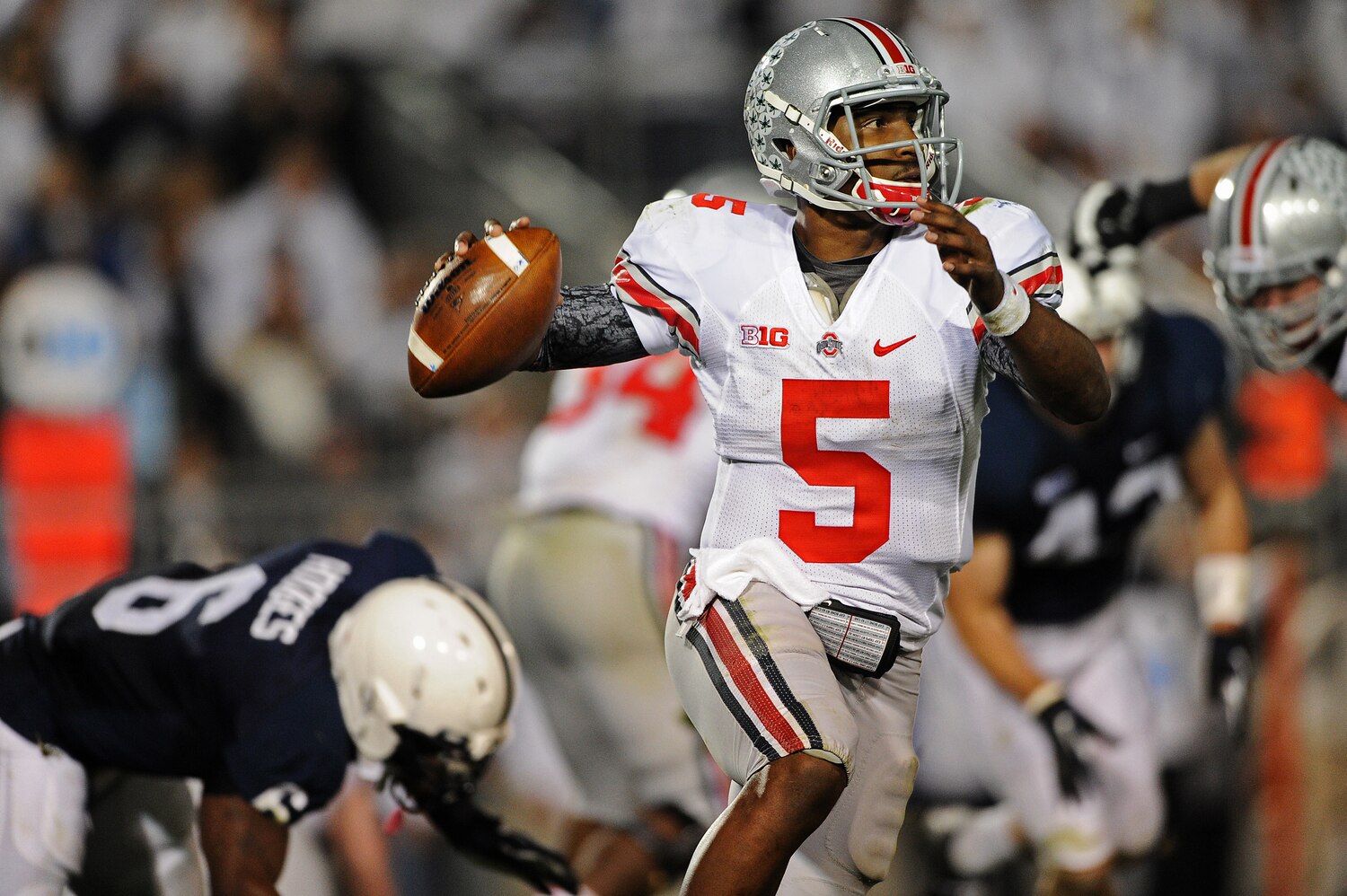 Power Ranking the Top 10 QBs in College Football Heading into Fall Camp