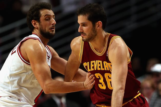 Report: Rockets, Casspi Agree on 2-Year Deal