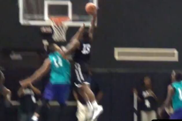 Here's Some Random College Player Dunking on Shawn Marion
