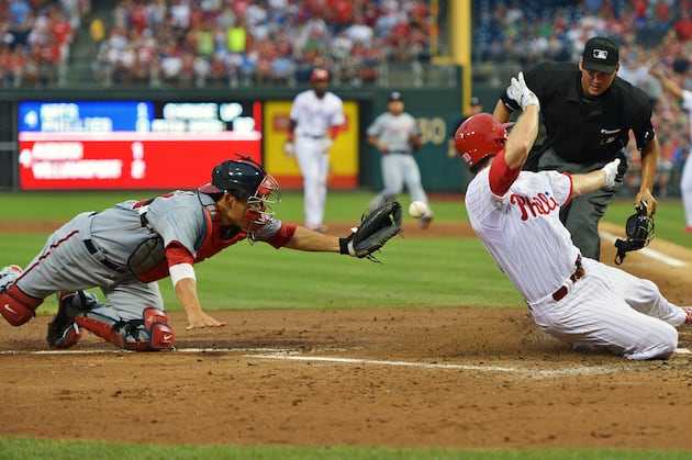 Hamels Wins 2nd Straight as Phils Beat Nats