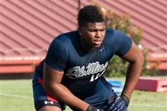 Massive 4-Star OL Commits to Rebs over 'Bama