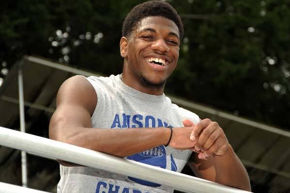 Ansonia's Arkeel Newsome Commits to UConn
