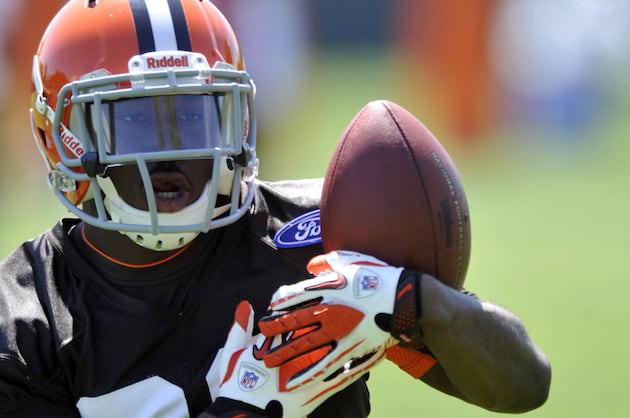 Browns' Dion Lewis Removes Tweet About Man Who 'snitched'