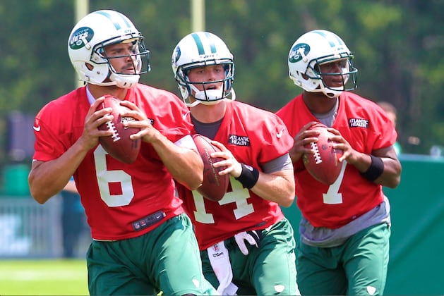 How Mark Sanchez Can Keep Jets' Starting QB Gig