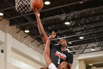 130711212058-andre-drummond-lays-up
