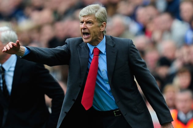 Wenger Coy on Suarez Interest