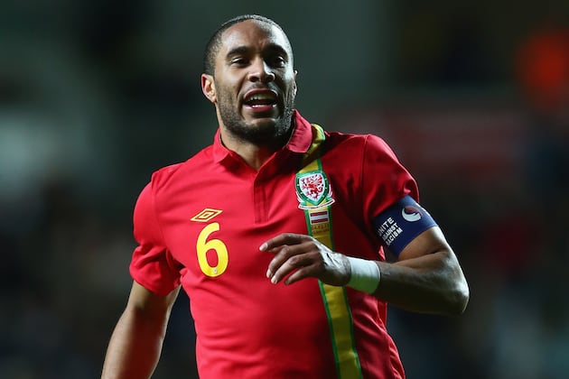 Arsenal Transfer Rumours: Latest on Ashley Williams, Gonzalo Higuain and More
