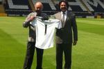 Jaguars' Owner Khan Agrees to Buy English Soccer Team