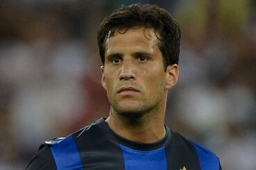 Genoa to Talk to Silvestre