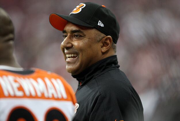 Lewis Lands at 13 in CBS Coach Rankings