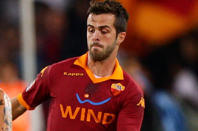 Tottenham Target Miralem Pjanic Claims He Doesn't Want to Leave Roma